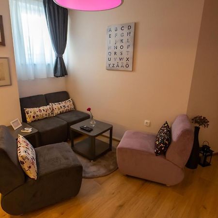 Charming Apartment In Shtip'S Downtown Štip Exteriör bild