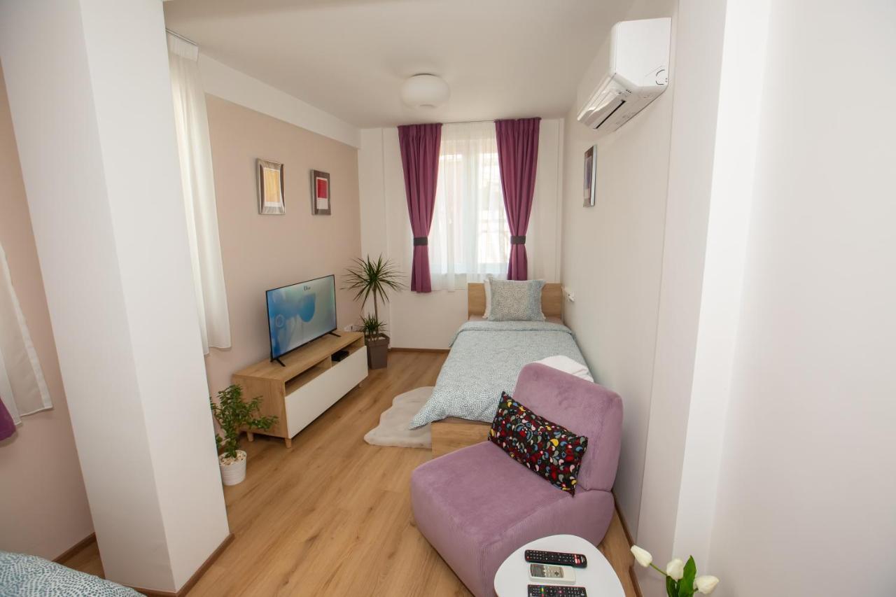 Charming Apartment In Shtip'S Downtown Štip Exteriör bild