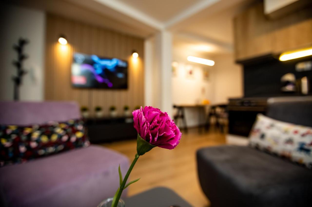 Charming Apartment In Shtip'S Downtown Štip Exteriör bild