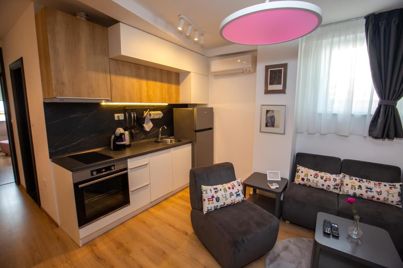 Charming Apartment In Shtip'S Downtown Štip Exteriör bild